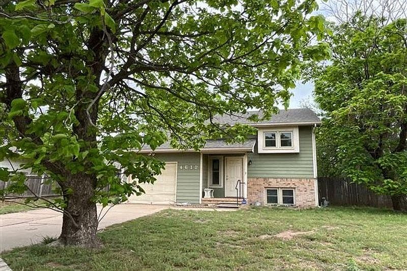 1st image of 4612 S Elizabeth Ave