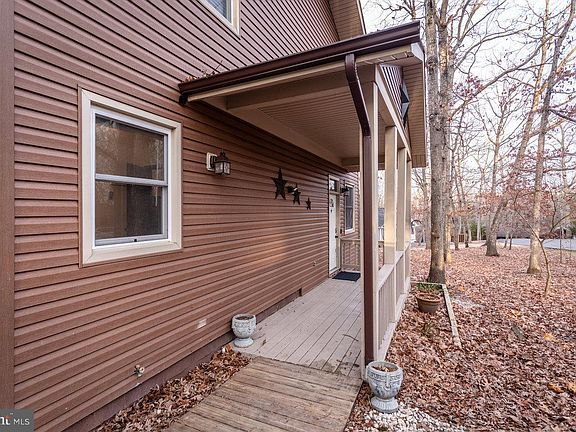 5th image of 137 Cross Keys Ct