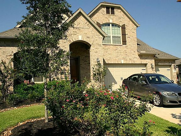2nd image of 34 Winhall Pl