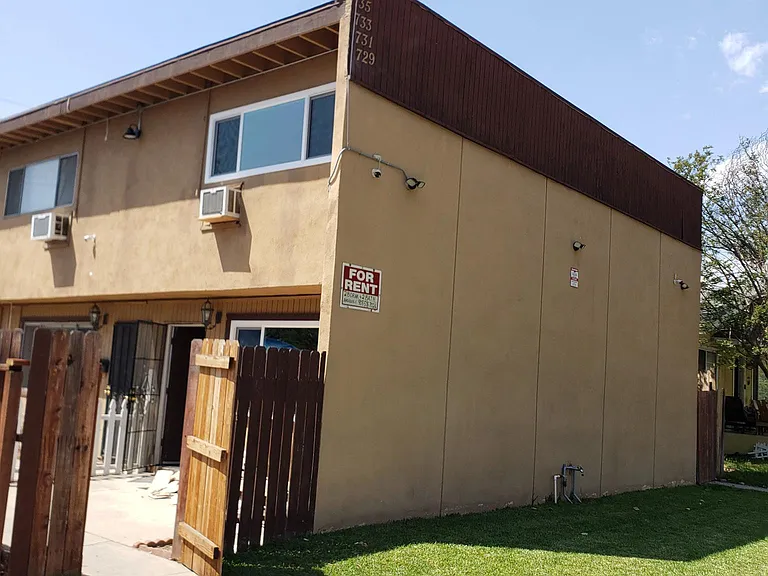 729 Washington Ave #1 — Photo 1