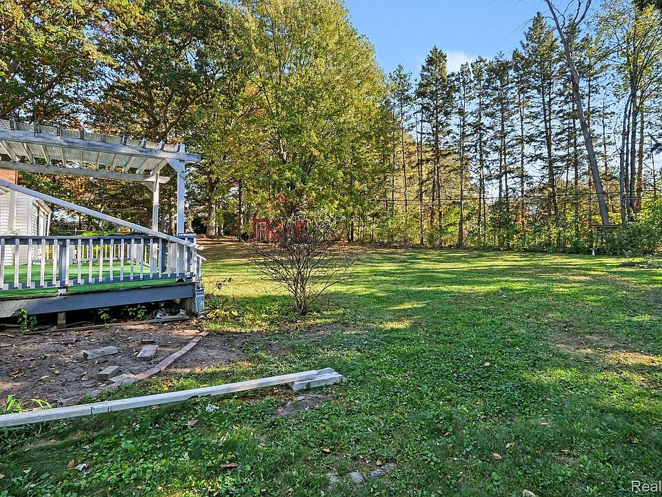 8468 Belle Bluff Dr, photo 16