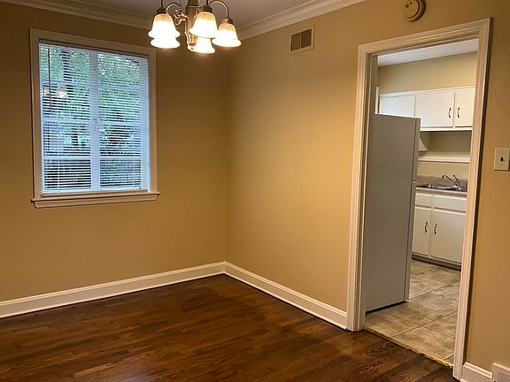 4th image of 4980 Sequoia Rd