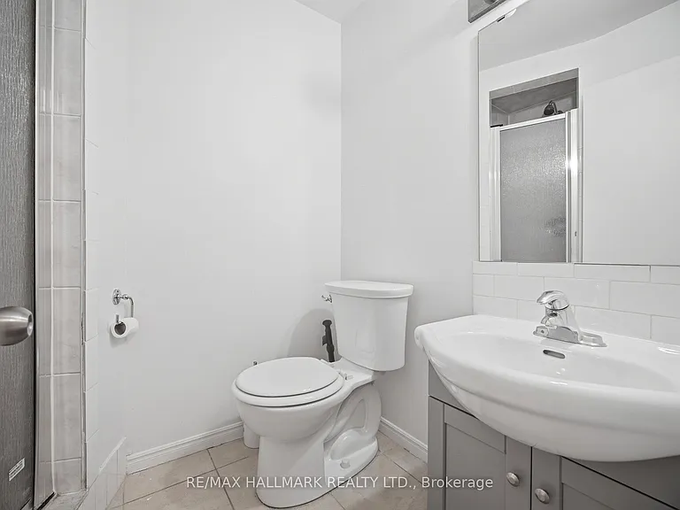 3025 The Credit Woodlands #314 — Photo 5