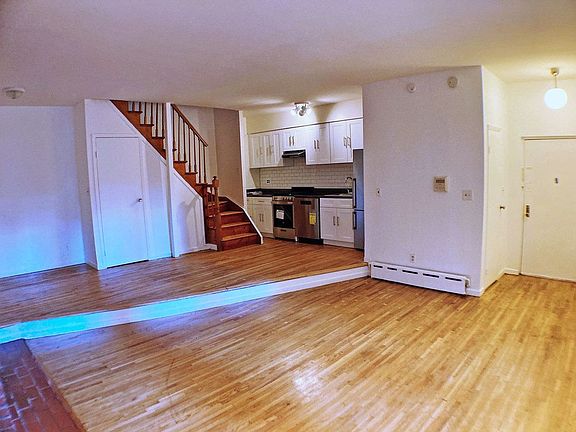 2nd image of 411 W 24th St #Lb