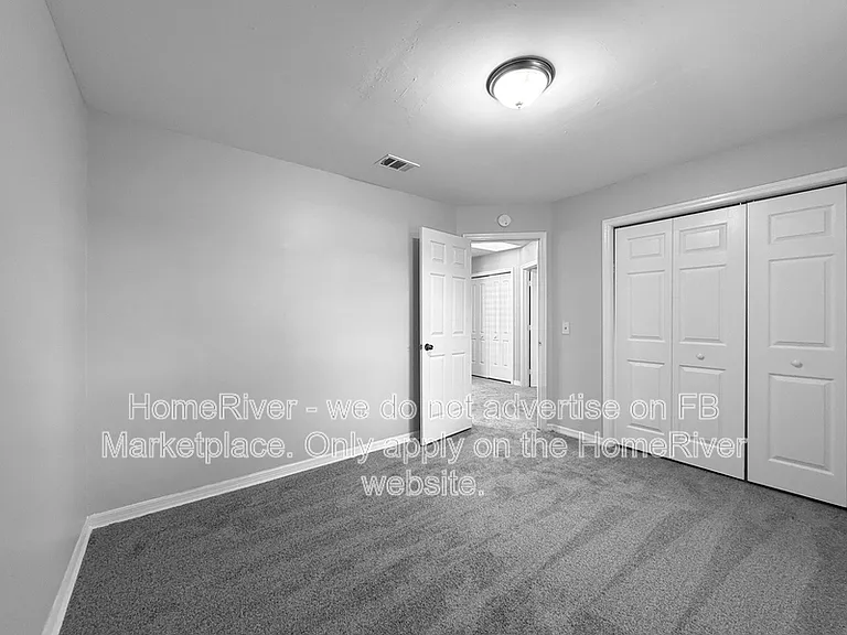 1854 Alberta Ct N — Photo 14