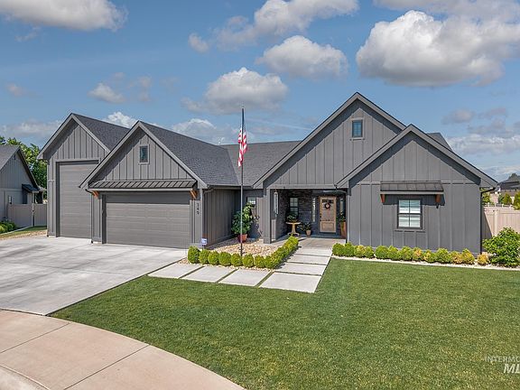 2nd image of 349 Lodgepole Ct