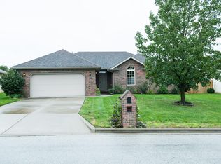 740 N Taylor Way, Nixa, MO 65714