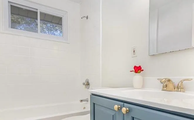 504 Hamlen Rd — Photo 12