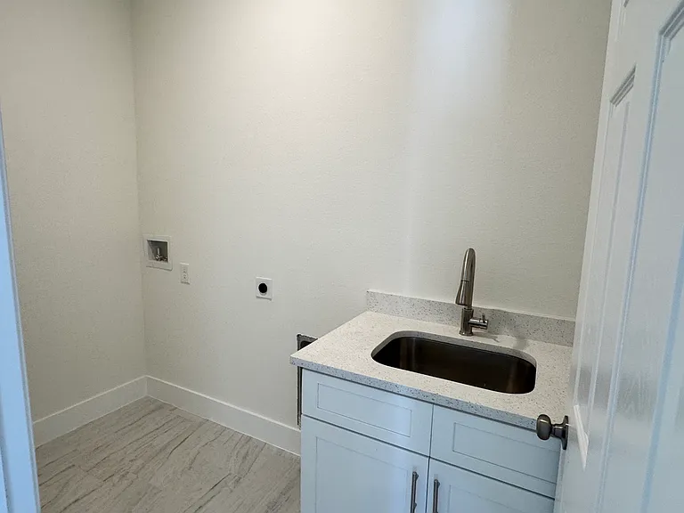 206 Quentin Ave NW #206A — Photo 9
