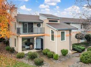488 Ridgecrest Trl APT 233, Redding, CA 96003