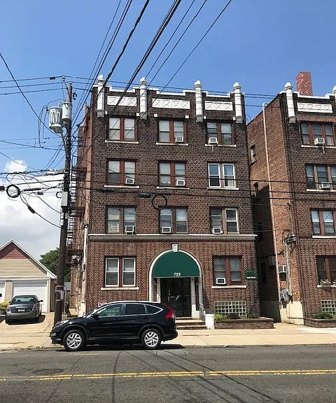 759 Avenue A #6 — Photo 1