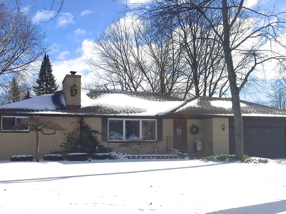 1st image of 4687 Beverly Ln