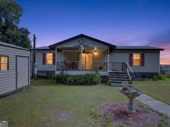 535 E 1st St, Midway, GA 31320