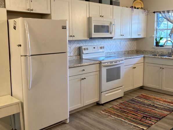 313 Dirksen Dr APT B11