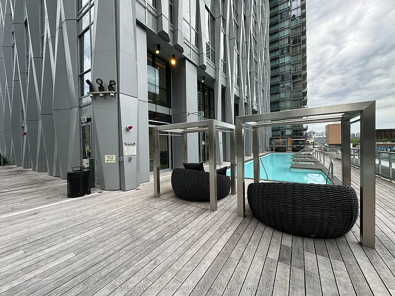 1 Yorkville Ave #3305 — Photo 19