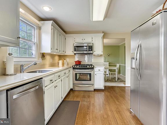 2nd image of 7505 Buena Vista Ter