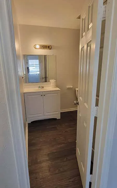 130 Town St #203