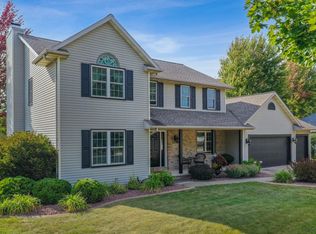 1986 Tyler Ln, De Pere, WI 54115