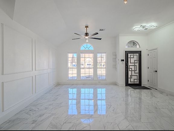 2nd image of 3309 Woodberry Ln
