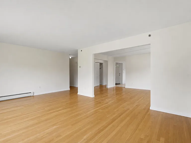 53 Prince St — Photo 8