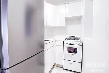 Rented by Urbane Brokerage
