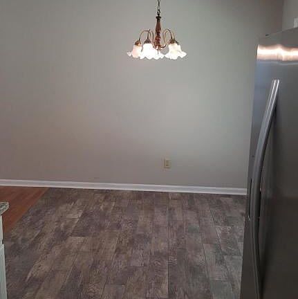 3rd image of 225 Corsair St