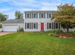 17421 Skyline Ct, South Bend, IN 46614