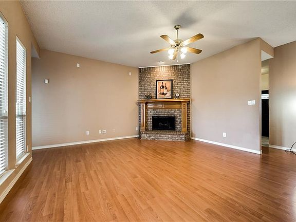 4th image of 4913 Monte Vista Ln