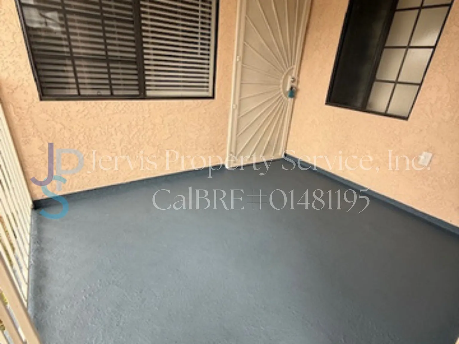 3 bed, 1250 sqft, $3,100 — Photo 2