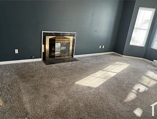 4 bed, 1374 sqft, $2,000 — Photo 3
