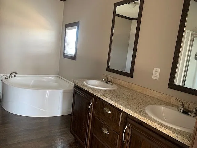 Woodlake Estates (TX) — Photo 35