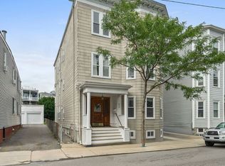 670 E 8th St, South Boston, MA 02127