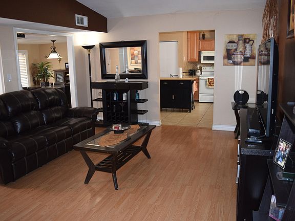 3rd image of 10514 W Heatherbrae Dr