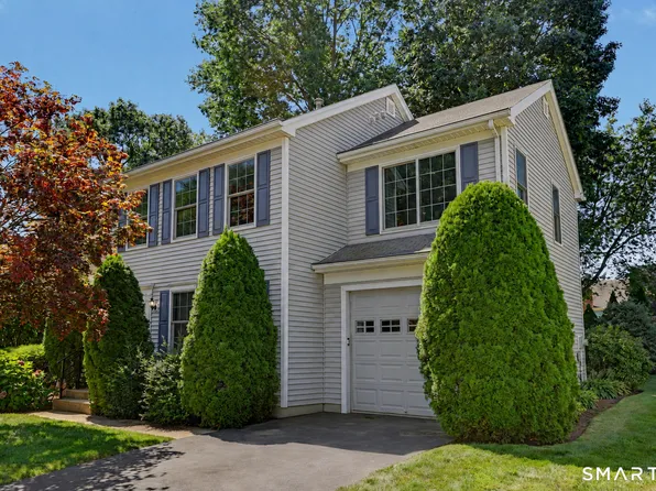 52 Oak Ridge Lane, Milford, CT 06461