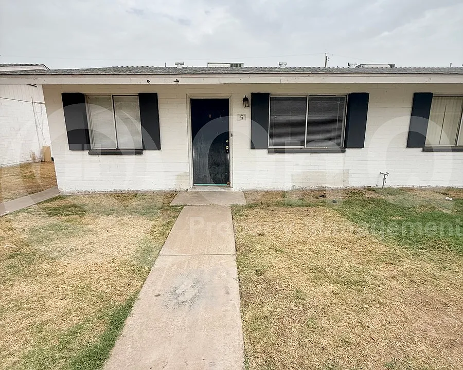 2021 W Hayward Ave #5