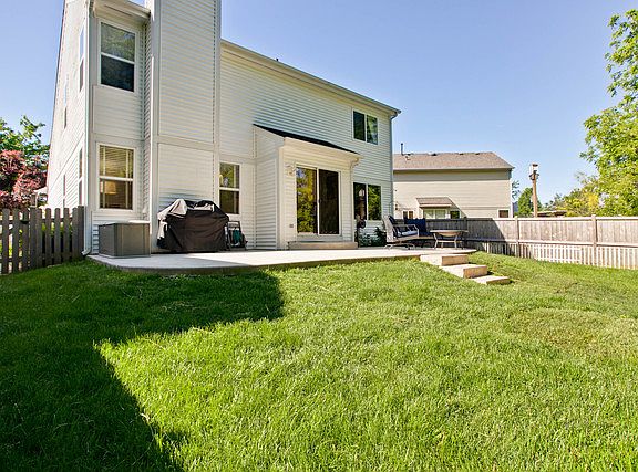 4th image of 2398 N Lenox Ct