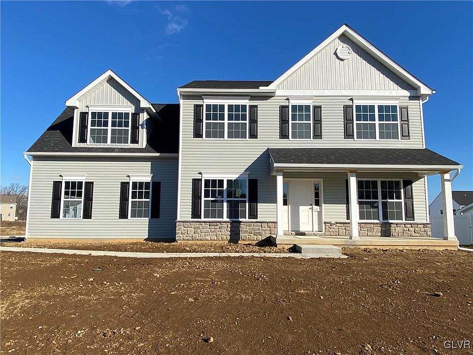 1st image of 165 Messinger St #23