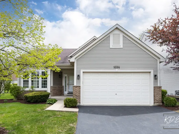 16114 Seneca Lake Cir, Crest Hill, IL 60403