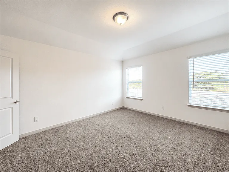 10219 Tulipwood Run — Photo 10