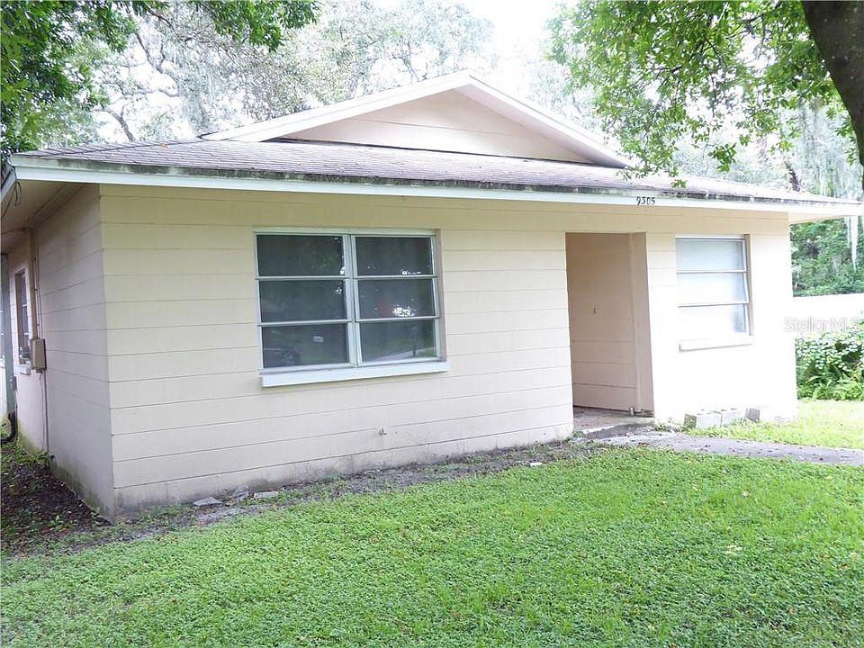 1st image of 9305 N Oakleaf Ave