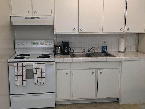 3rd image of 1434 Saint Andrew St APT 4