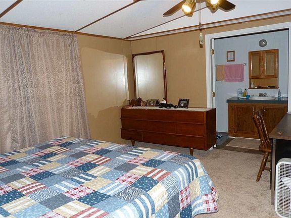 5th image of 230 Beechwood Dr