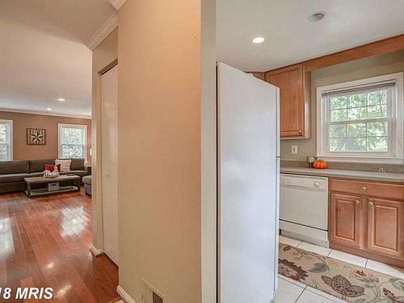 3rd image of 4377 Lee Hwy Unit 4377A