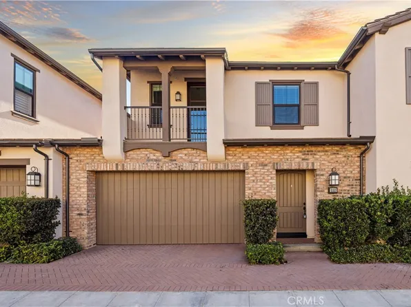 222 Crescent Moon, Irvine, CA 92602