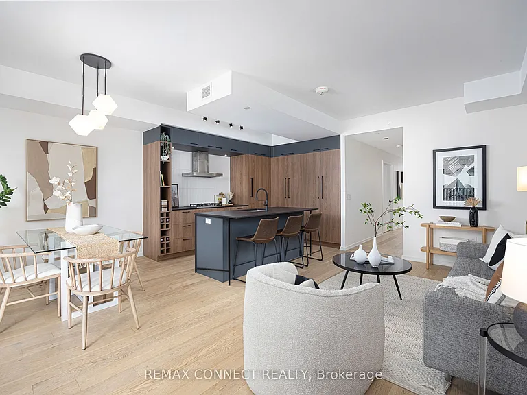 41 Dovercourt Rd #402 — Photo 8