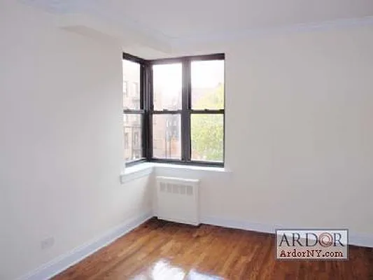 Sold by ArdorNY | media 11