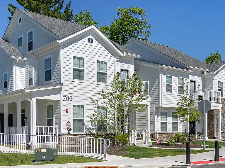 The Willows at Annandale Village — Photo 1