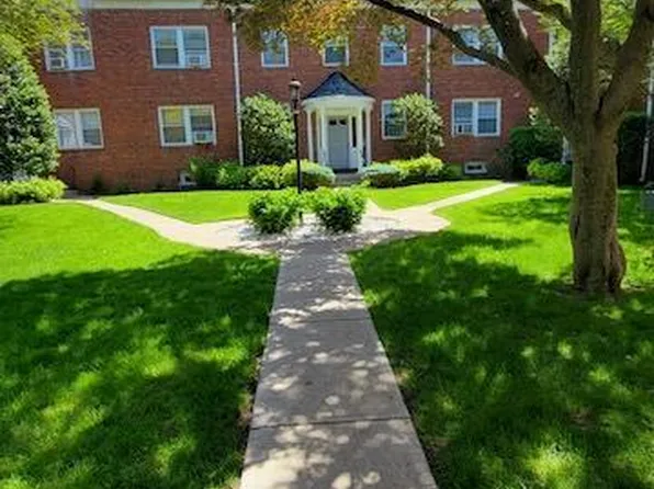 735 Elm Ave APT 5A, Teaneck, NJ 07666