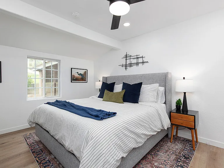 5609 Cervantes Ave — Photo 7