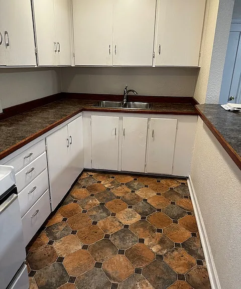 220 N I St #102 — Photo 5